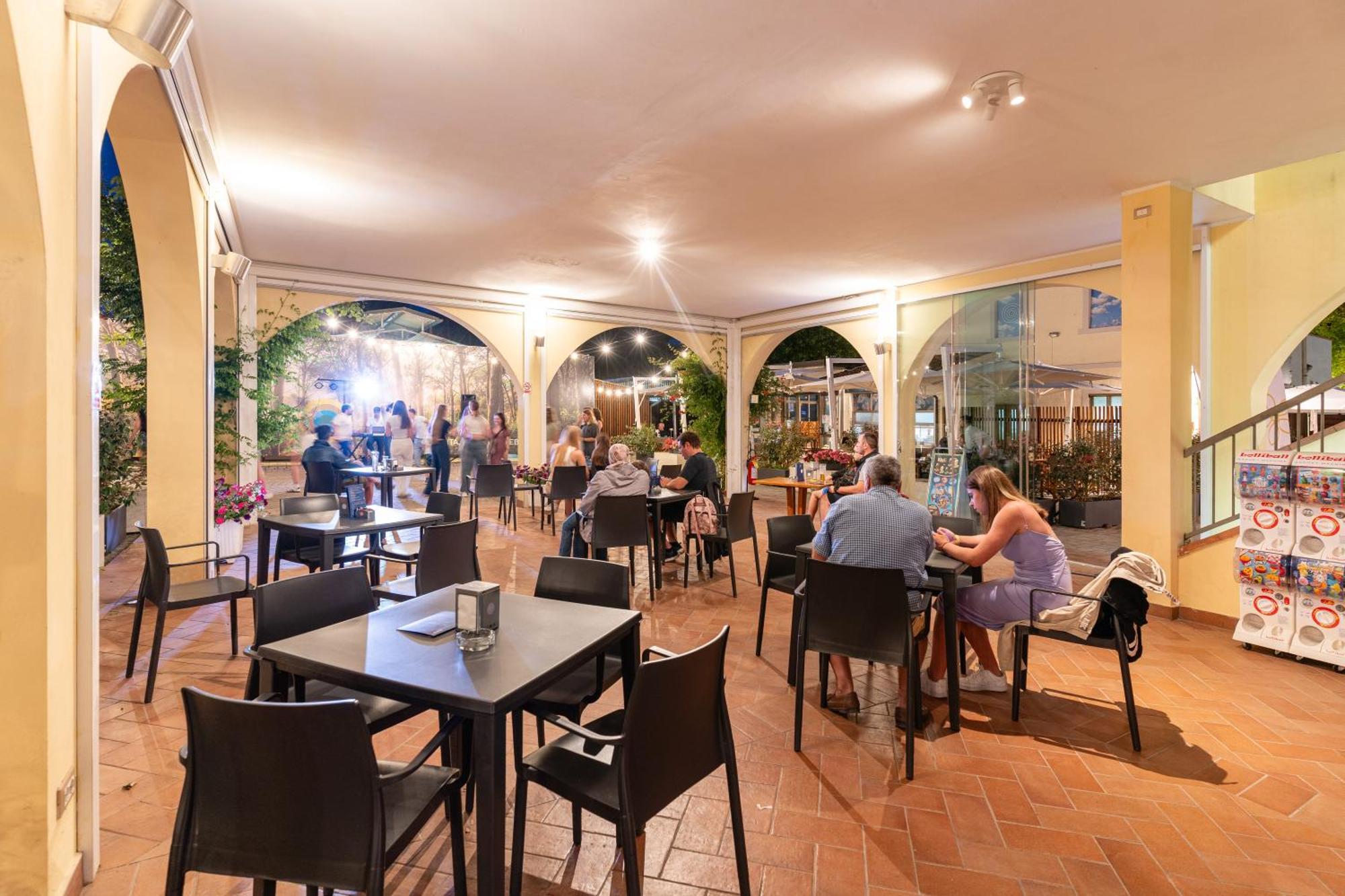 Отель Club Del Sole Viareggio Family Collection Торре-дель-Лаго-Пуччини Экстерьер фото